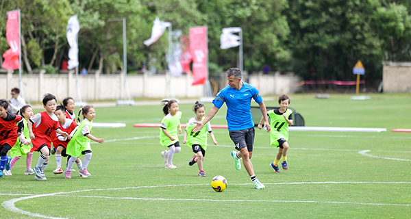LALIGA Academy Shanghai inaugurates its new high-performance facilities with the presence of LALIGA Leg-end Javier Saviola